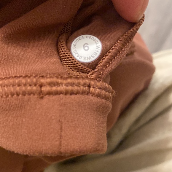 Align Tank size 6 Terracotta - Picture 3 of 3